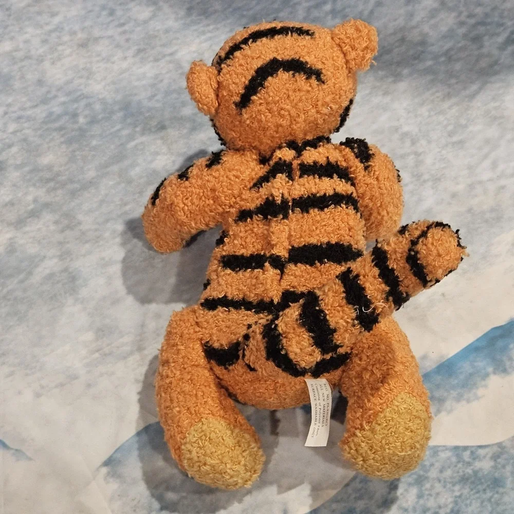 GUND Classic Pooh Plush & WORKING 1998‎ Mattel Singing Tigger With Batteries